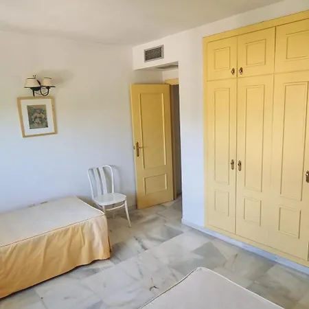Duplex Nueva Andalucia Con Maravillosas Vistas Al Mar شقة *
