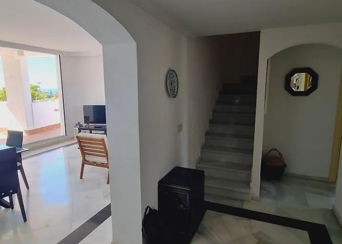 Duplex Nueva Andalucia Con Maravillosas Vistas Al Mar דירה מארבלה