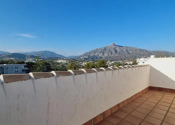Duplex Nueva Andalucia Con Maravillosas Vistas Al Mar מארבלה