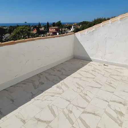 شقة Duplex Nueva Andalucia Con Maravillosas Vistas Al Mar ماربيا