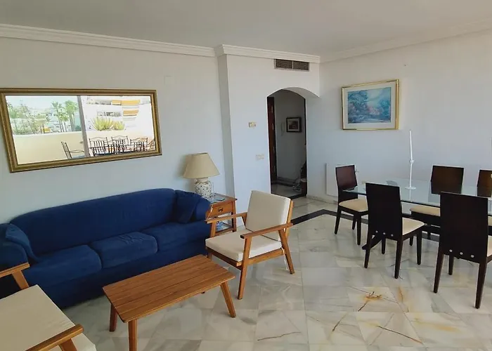 Duplex Nueva Andalucia Con Maravillosas Vistas Al Mar شقة